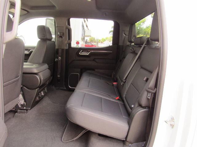Used 2025 GMC Sierra 1500 SLT image 16