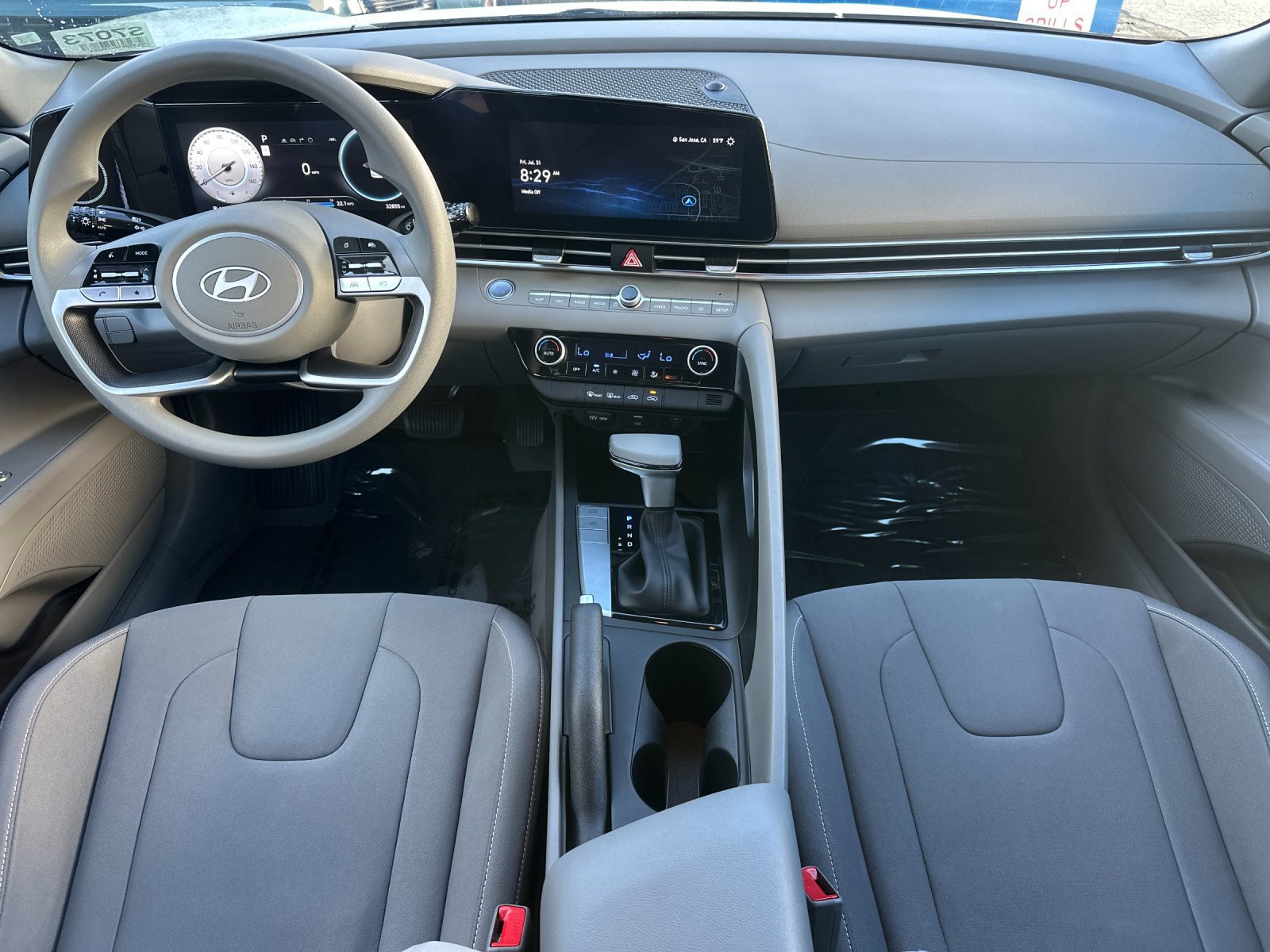Used 2024 Hyundai Elantra SEL FWD image 13
