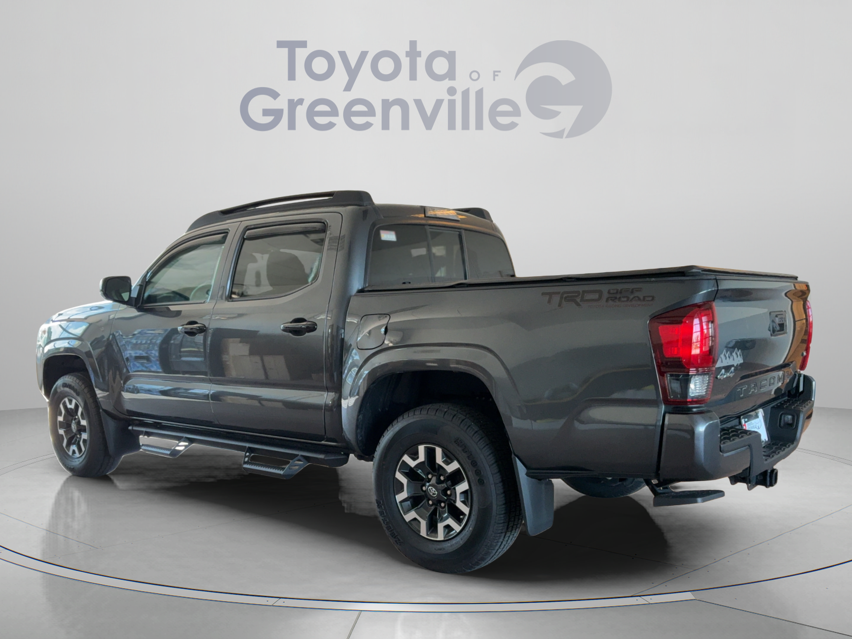 Certified 2023 Toyota Tacoma SR AWD/4WD image 4