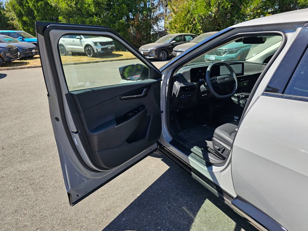 New 2026 Kia EV6 Wind AWD/4WD image 18