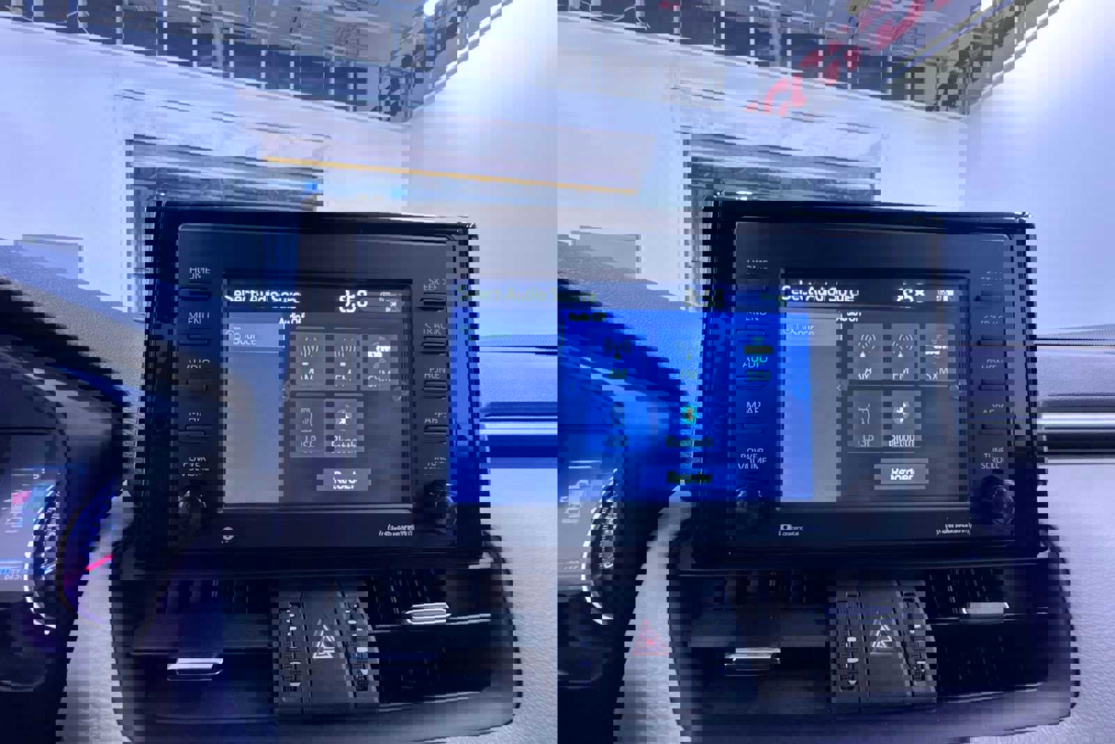 Used 2020 Toyota RAV4 XLE Premium image 25