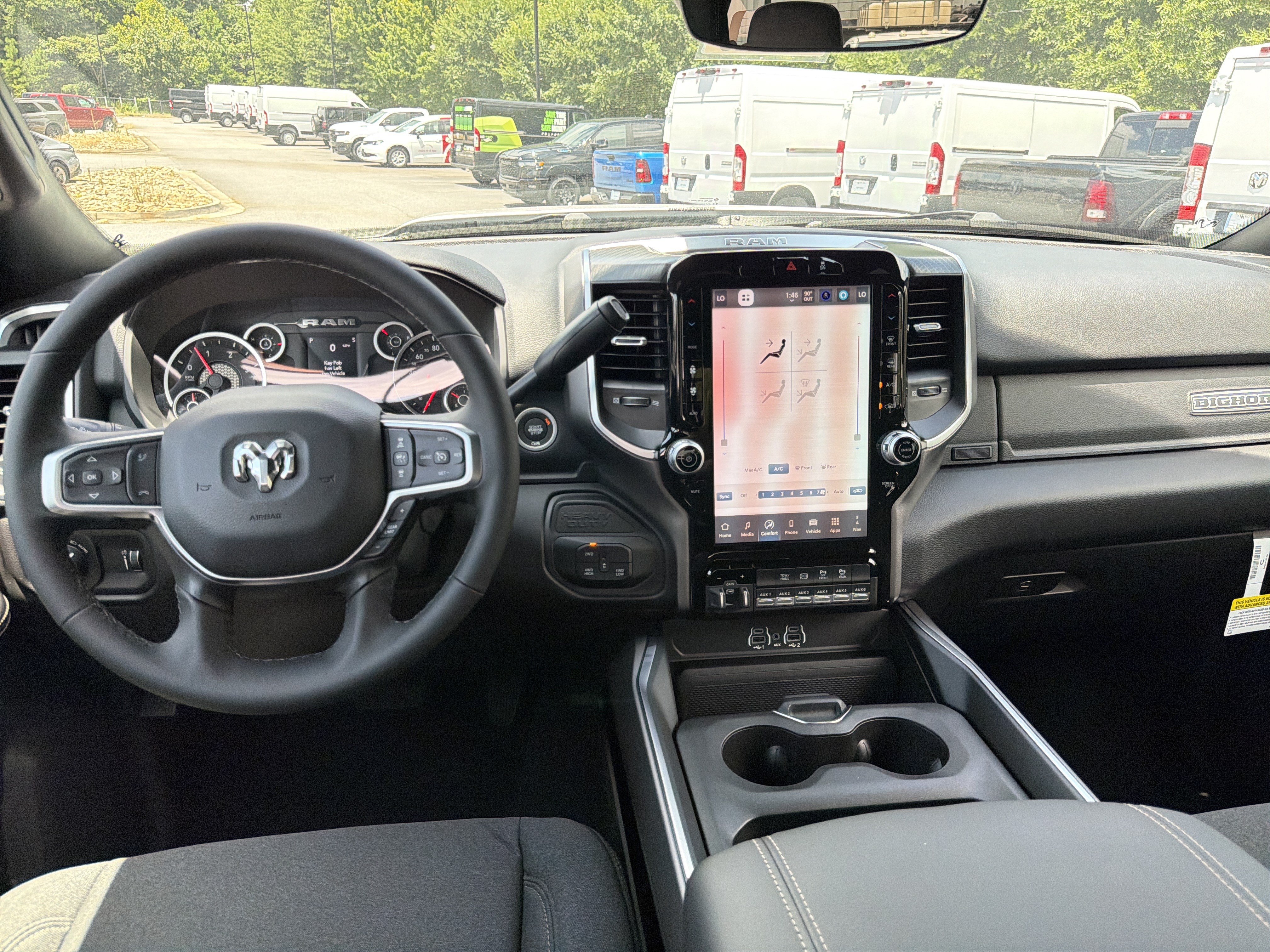 New 2026 RAM 3500 Big Horn AWD/4WD image 27