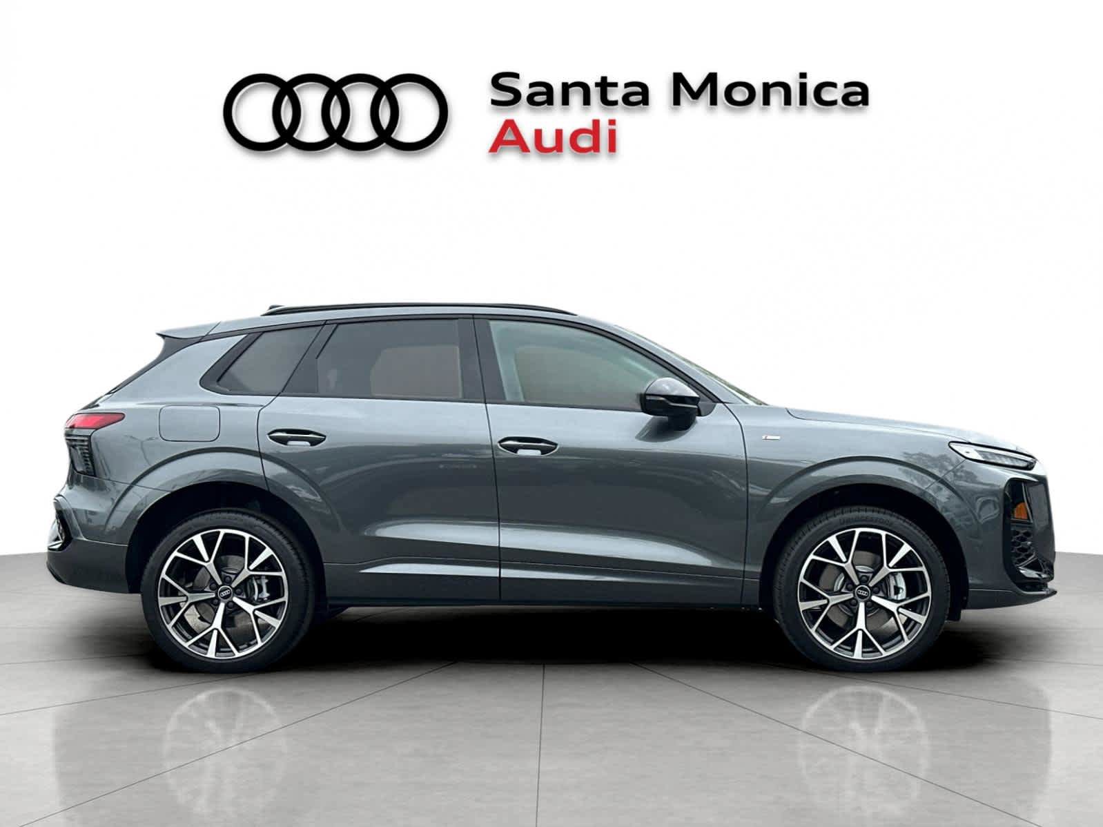New 2026 Audi Q3 quattro 2.0T AWD/4WD image 8