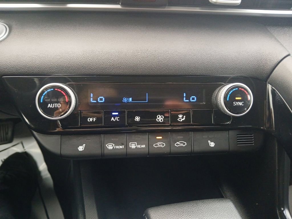 Used 2022 Hyundai Elantra Blue w/ Cargo Package image 22