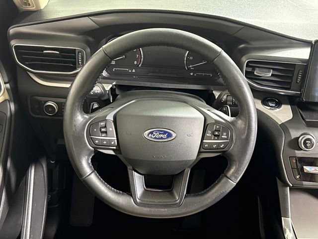 Used 2020 Ford Explorer XLT w/ Equipment Group 202A image 25