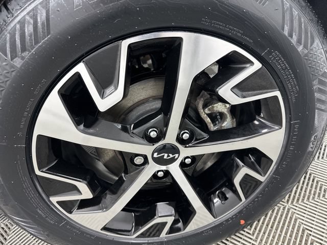 Used 2024 Kia Sportage EX AWD/4WD image 8