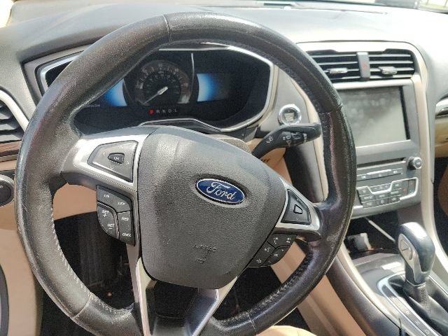 Used 2016 Ford Fusion Energi SE FWD image 19