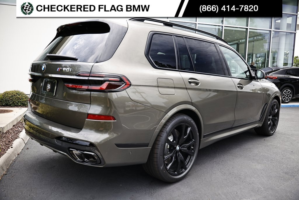 New 2026 BMW X7 M60i w/ M Sport Professional Package image 7