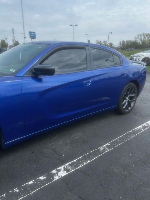 Used 2021 Dodge Charger SXT w/ Blacktop Package image 3