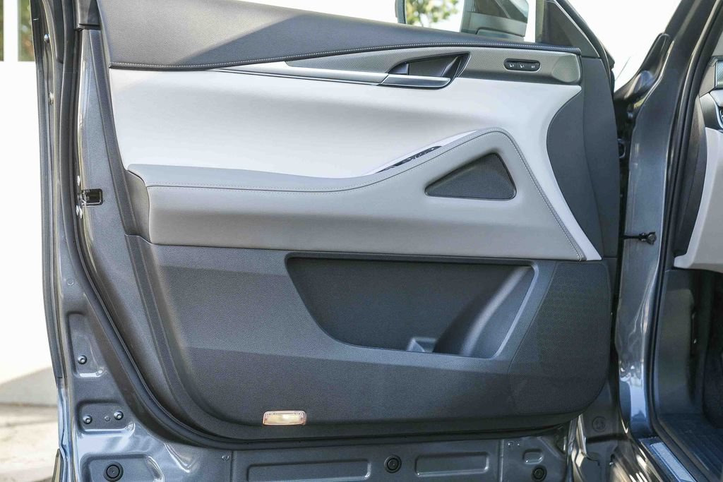 Certified 2026 INFINITI QX60 Pure w/ Cargo Package FWD image 19