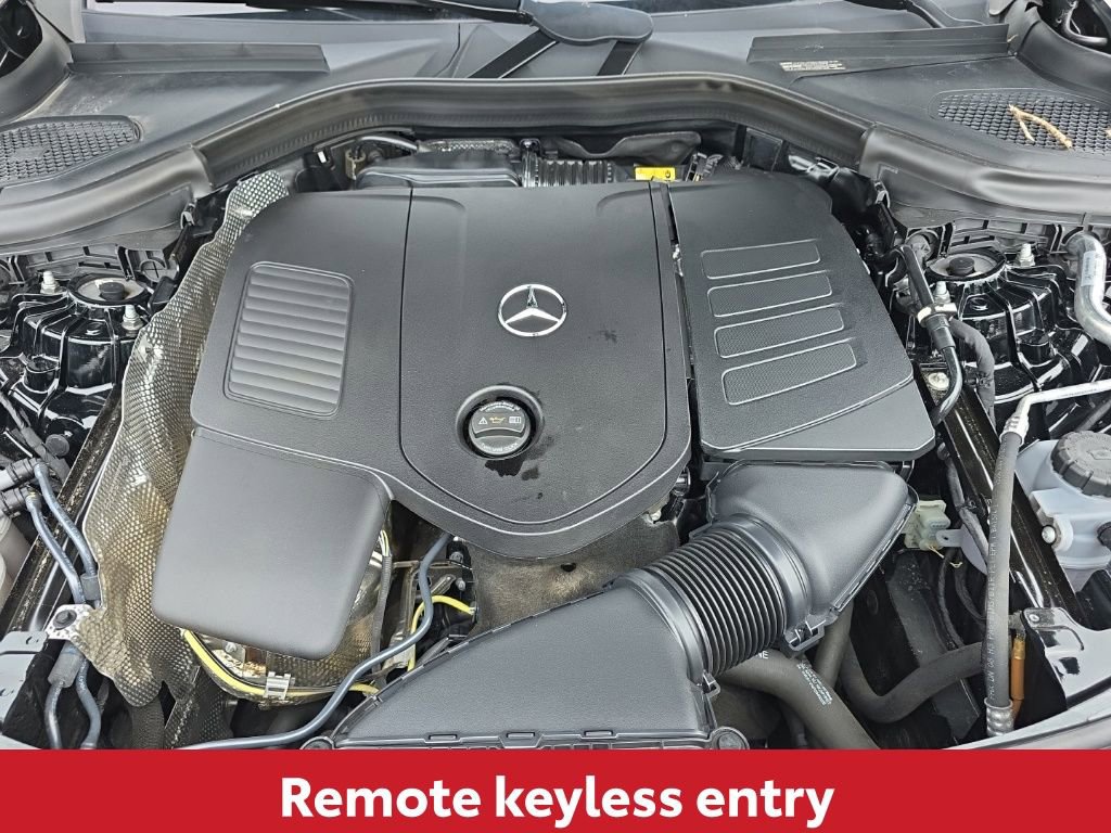 Used 2024 Mercedes-Benz GLC 300 4MATIC image 13