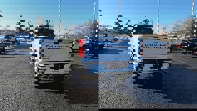 Used 2021 Chevrolet Silverado 2500 High Country w/ Z71 Off-Road Package image 7