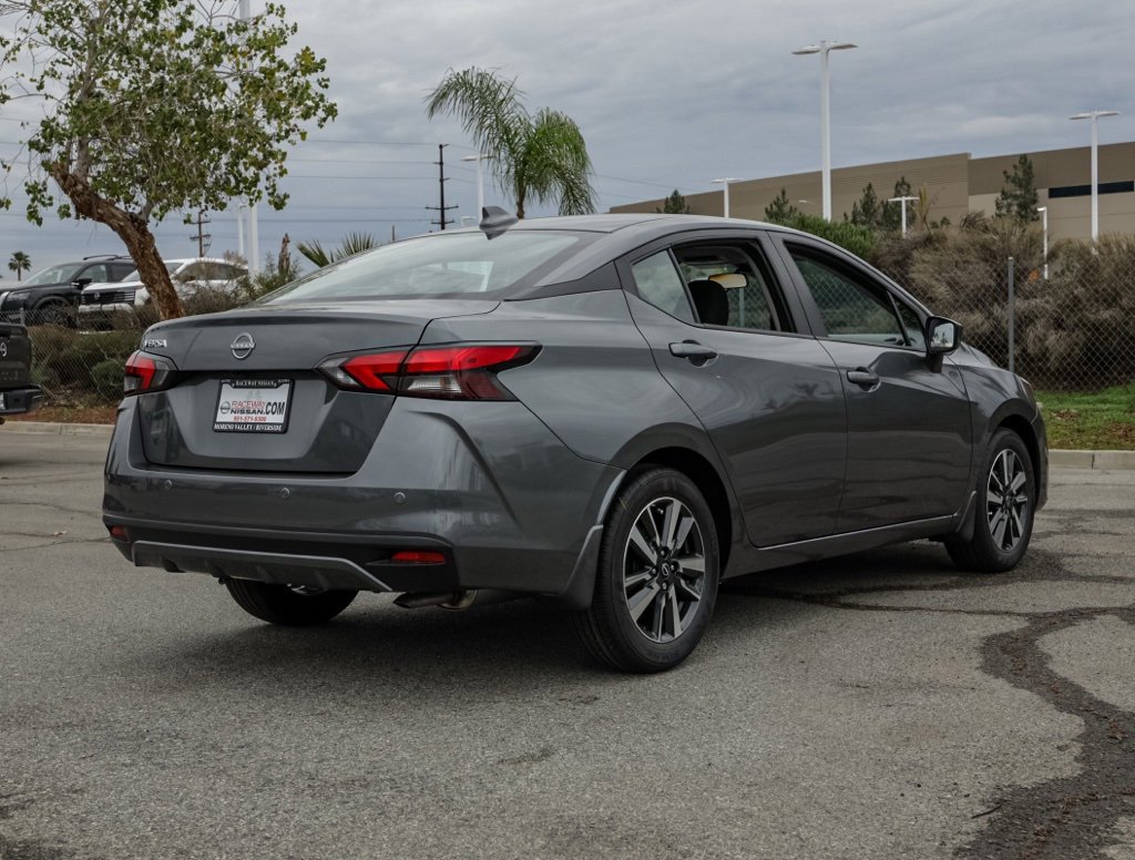 New 2025 Nissan Versa SV image 4