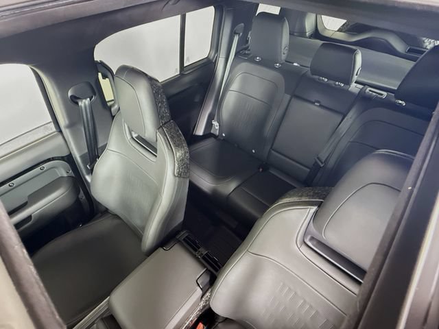 New 2026 Land Rover Defender 110 OCTA AWD/4WD image 14