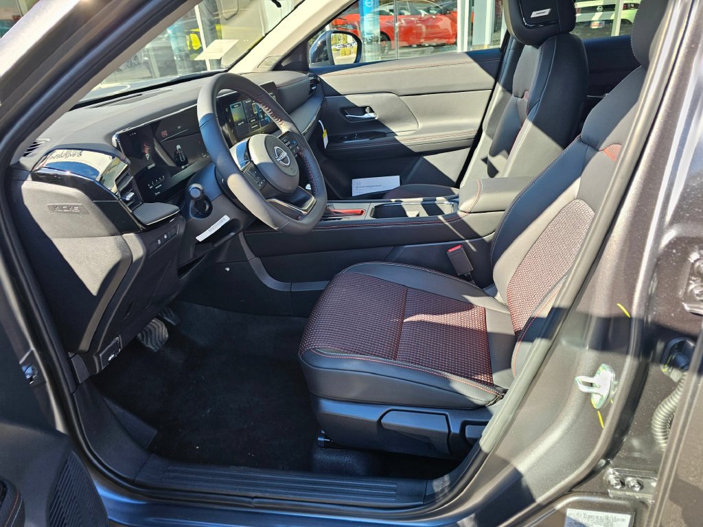 New 2027 Nissan Kicks SR AWD/4WD image 16