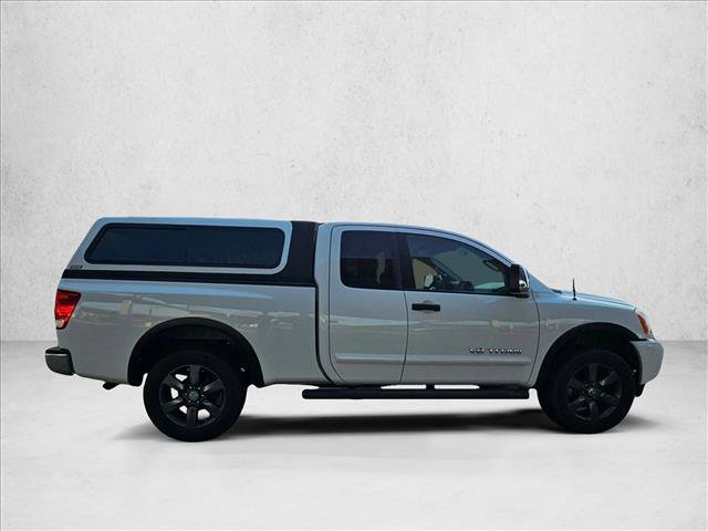 Used 2015 Nissan Titan SV w/ SV Value Truck Package AWD/4WD image 6