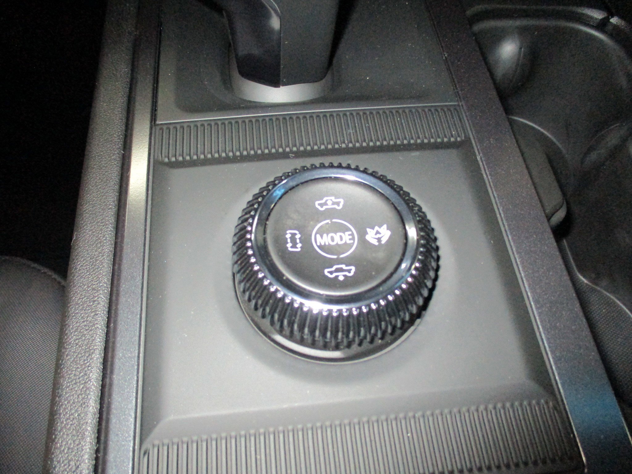 New 2026 GMC Hummer EV 2X w/ LPO, Dark Essentials Package image 30