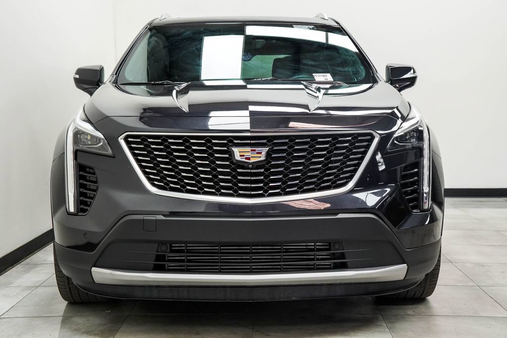 Used 2023 Cadillac XT4 Premium Luxury w/ Technology Package AWD/4WD image 6