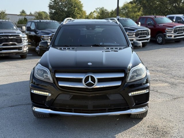 Used 2013 Mercedes-Benz GL 550 4MATIC image 3