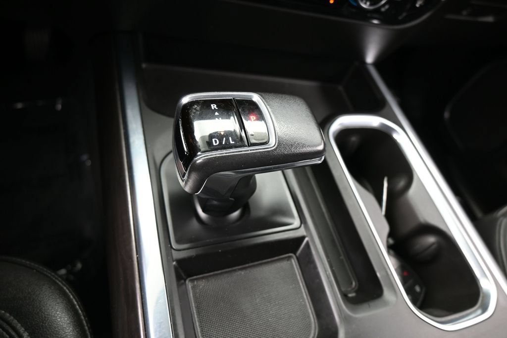 Used 2022 Chevrolet Silverado 1500 LTZ RWD image 35
