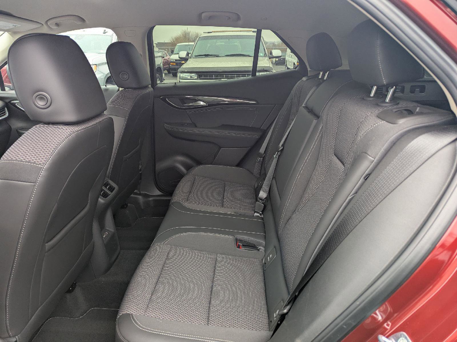 Used 2023 Buick Envision Preferred image 27