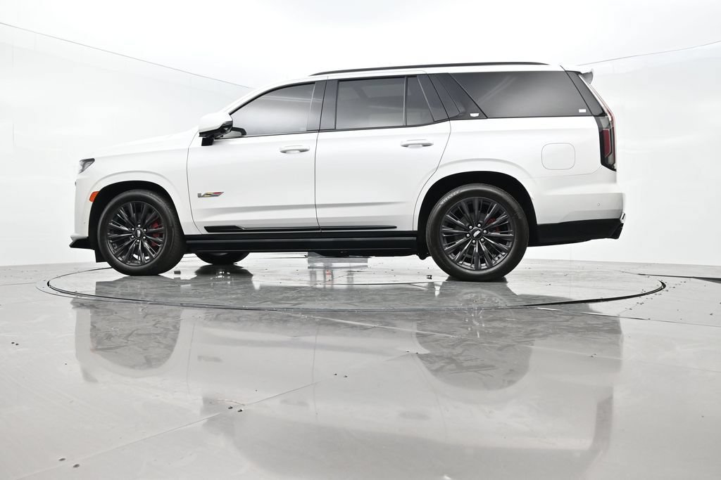 Used 2023 Cadillac Escalade V w/ LPO, ONYX Package AWD/4WD image 51