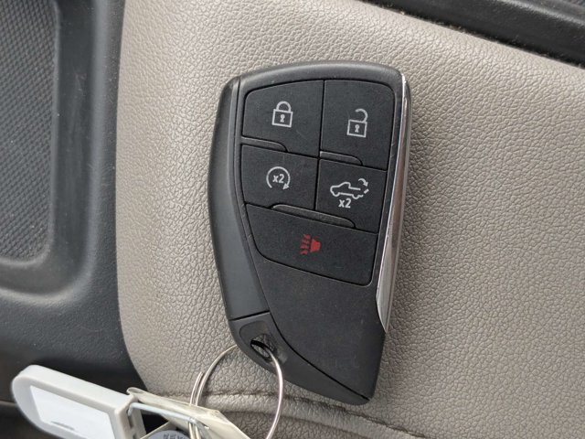 Used 2025 GMC Sierra 1500 SLT AWD/4WD image 32