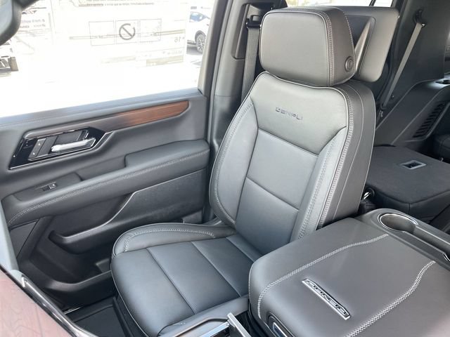 New 2026 GMC Yukon Denali w/ Advanced Technology Package AWD/4WD image 26