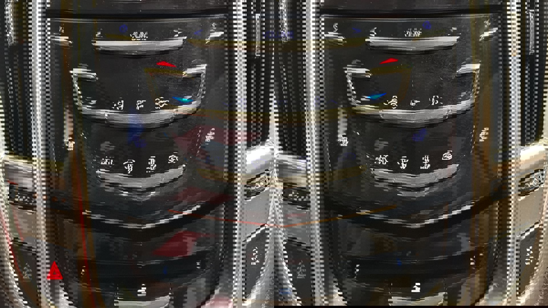 Used 2015 Cadillac SRX Luxury w/ Driver Awareness Package image 28