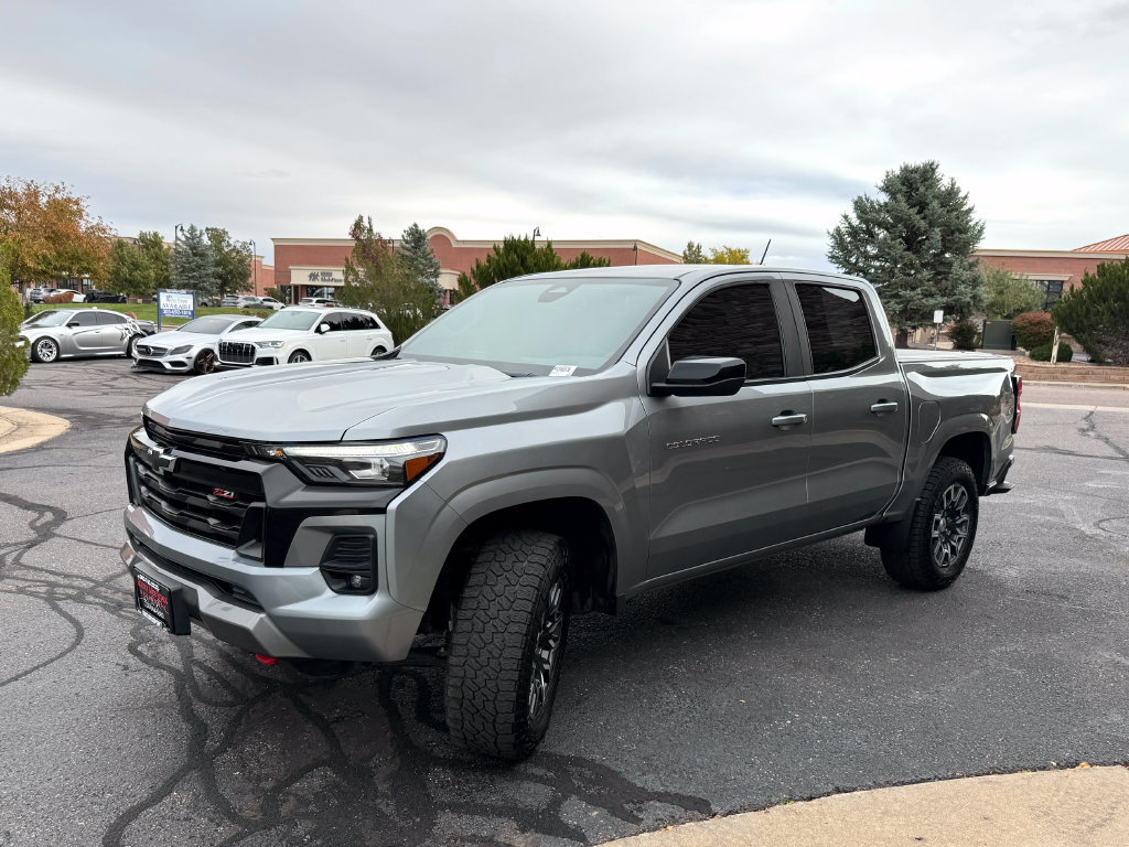Used 2023 Chevrolet Colorado Z71 w/ Z71 Convenience Package 2 AWD/4WD image 4