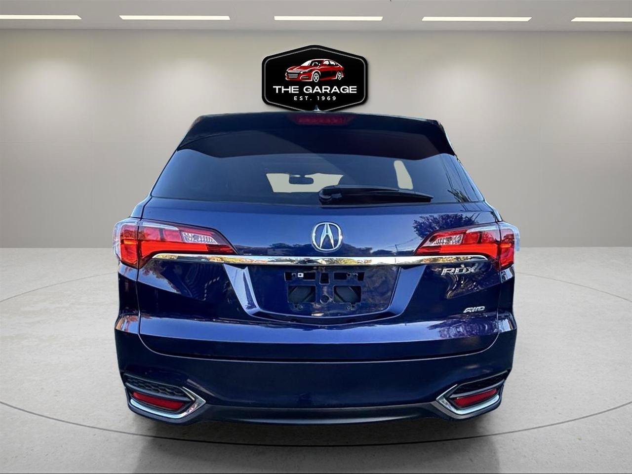 Used 2018 Acura RDX w/ Tech & AcuraWatch Plus Pack AWD/4WD image 4