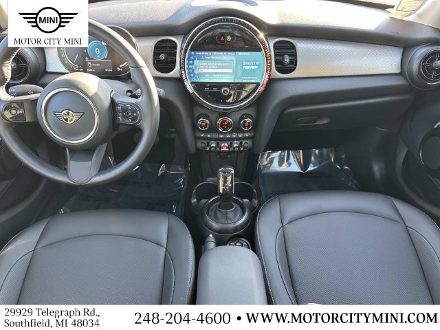 Certified 2024 MINI Cooper 4-Door Hardtop FWD image 16