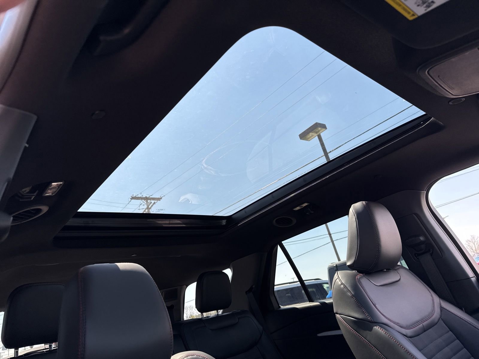 New 2026 Ford Explorer ST-Line image 8