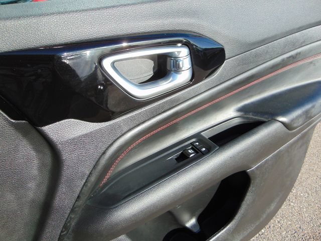 Used 2025 Jeep Compass Trailhawk AWD/4WD image 27