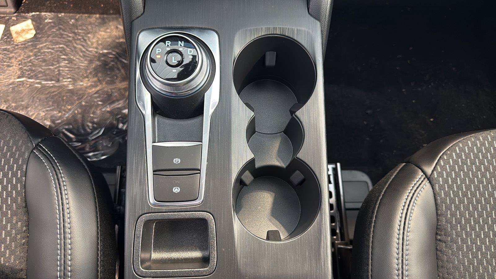 New 2025 Ford Escape SE FWD image 21