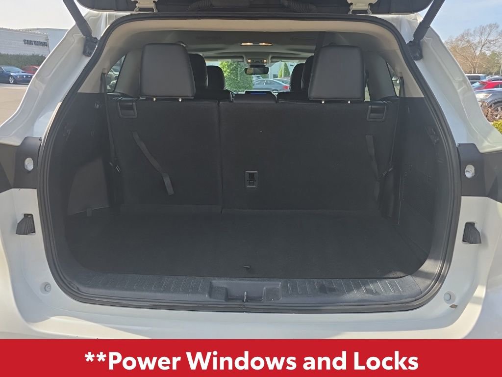 Used 2024 Toyota Highlander XLE image 14