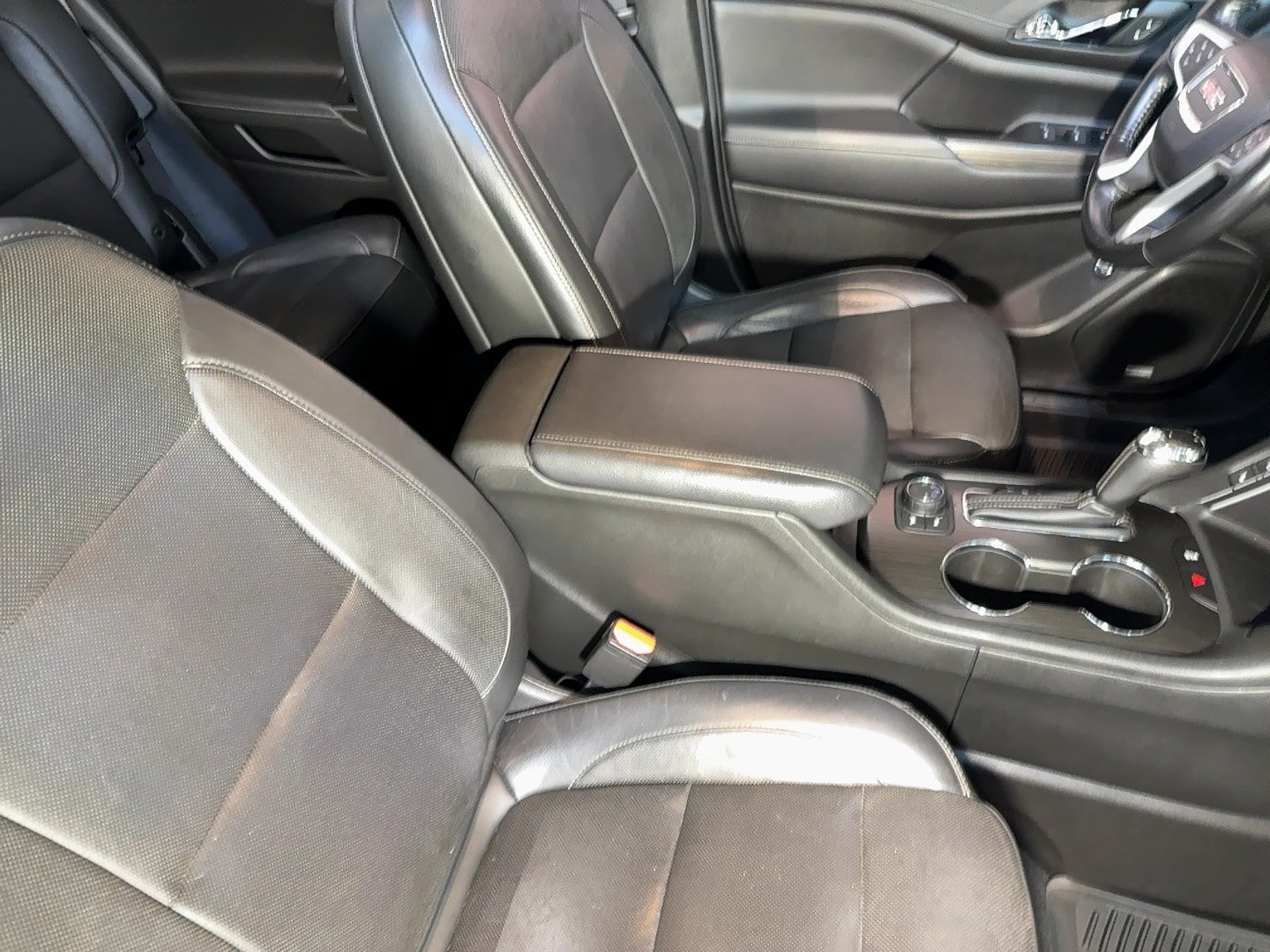 Used 2019 GMC Acadia SLT w/ LPO, Black Accent Package AWD/4WD image 99
