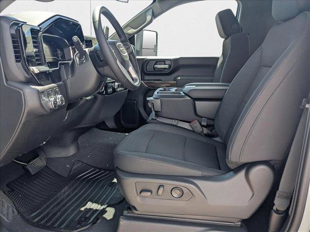 New 2025 GMC Sierra 2500 SLE w/ Max Trailering Package AWD/4WD video 4