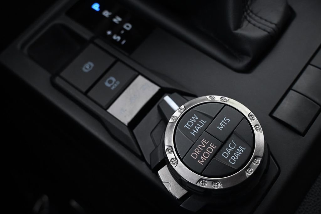 Used 2025 Toyota 4Runner TRD Off-Road image 33