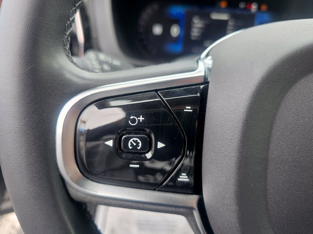Certified 2023 Volvo XC60 B6 Ultimate AWD/4WD image 40