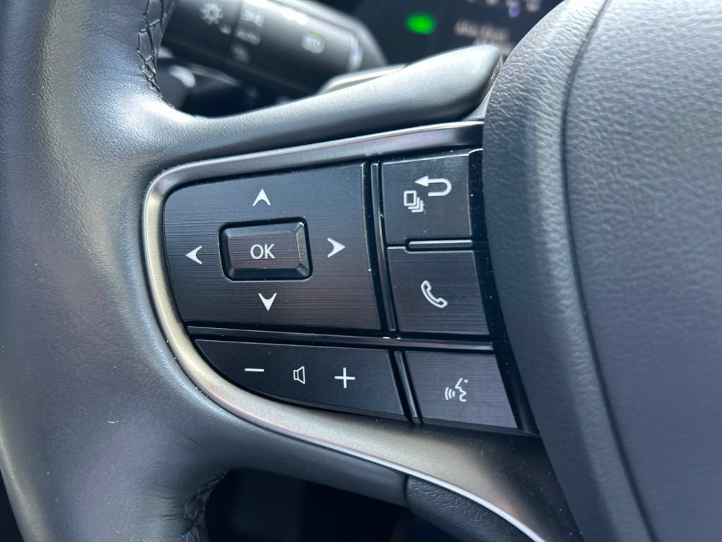 Certified 2022 Lexus ES 300h Ultra Luxury w/ Accessory Package 2 FWD image 19