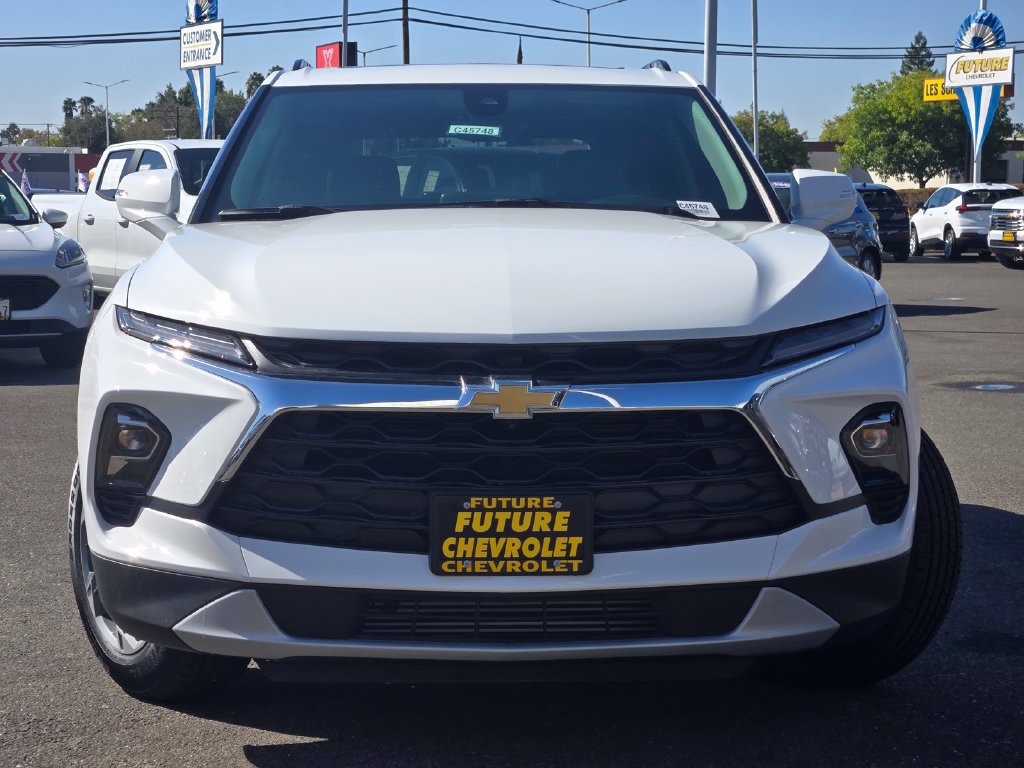 New 2026 Chevrolet Blazer LT w/ Sound & Technology Package AWD/4WD image 2