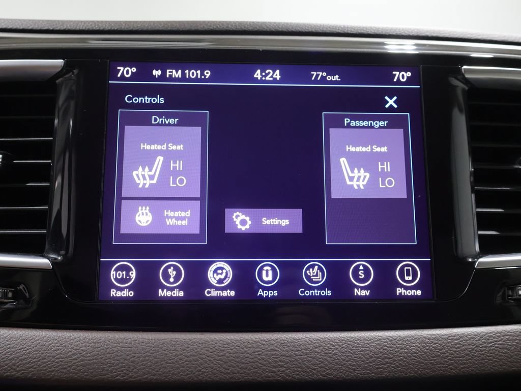 Used 2018 Chrysler Pacifica Touring-L Plus FWD image 37