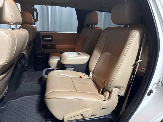 Used 2015 Toyota Sequoia Platinum AWD/4WD image 22