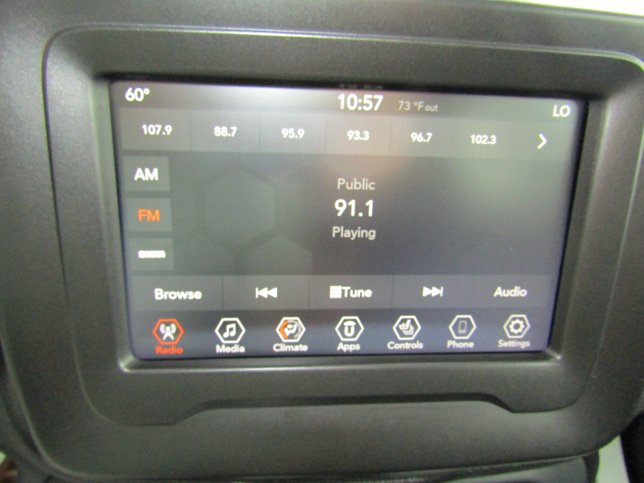 Used 2021 Jeep Renegade Latitude w/ Convenience Group AWD/4WD image 23