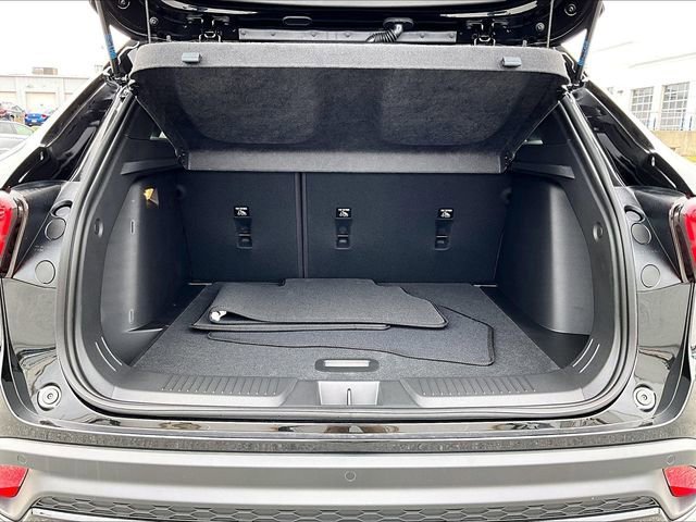 New 2026 Chevrolet Trax RS w/ Sunroof Package image 15
