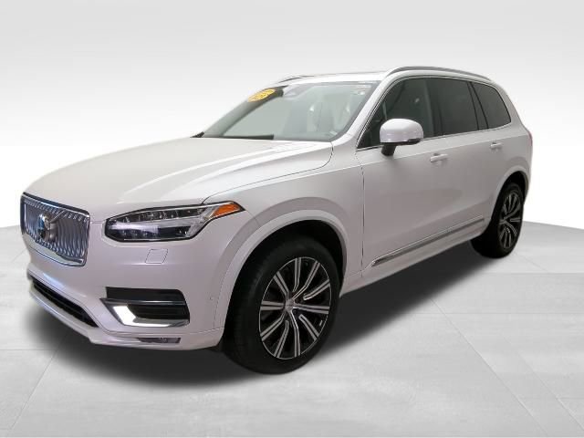 Used 2023 Volvo XC90 B5 Plus AWD/4WD image 1