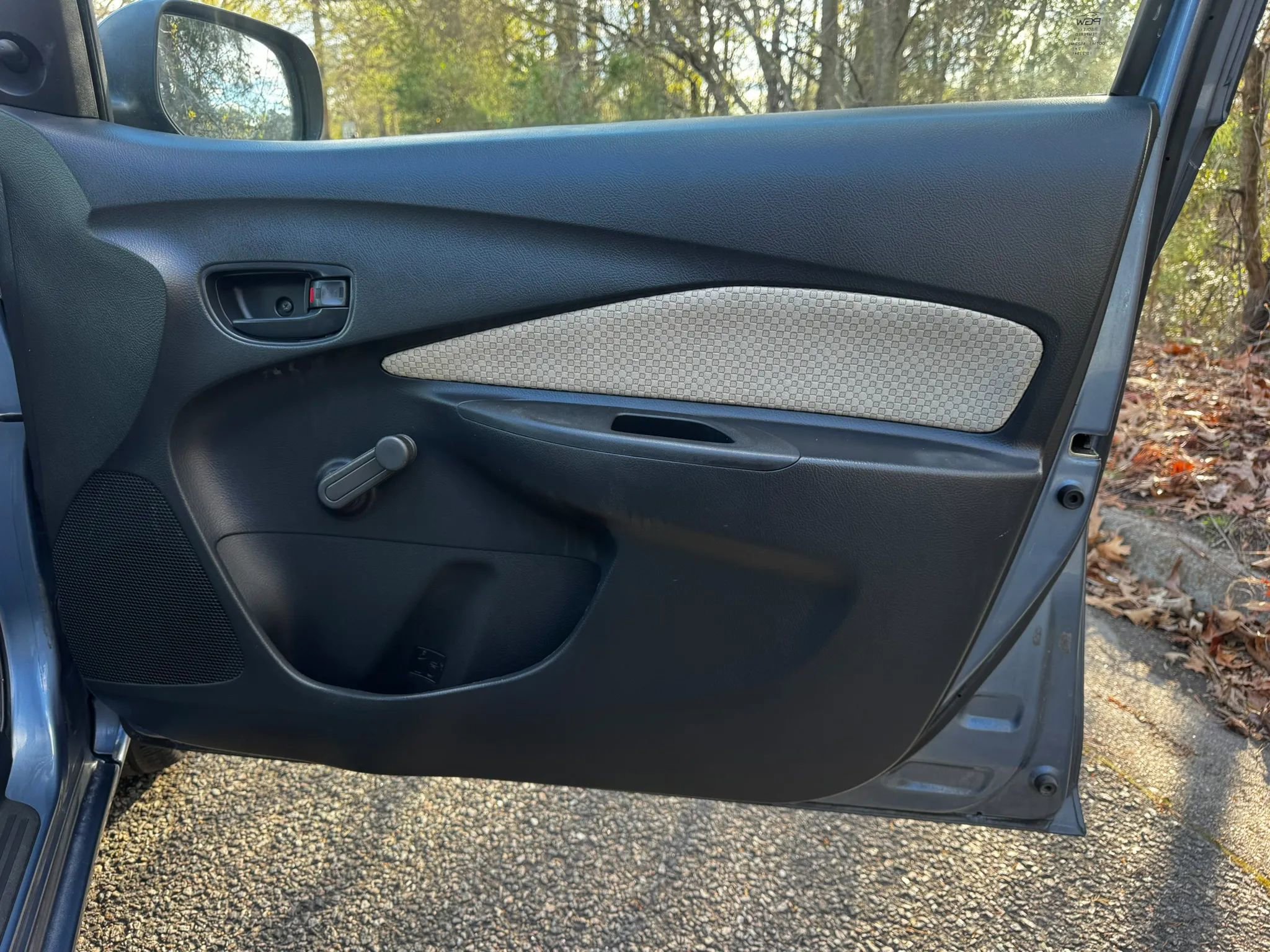 Used 2007 Toyota Yaris S image 9