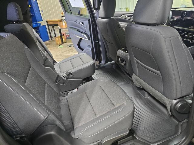 New 2026 Chevrolet Traverse LT w/ Driver Confidence Package AWD/4WD image 12