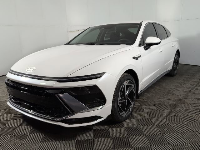 New 2026 Hyundai Sonata SEL FWD image 1